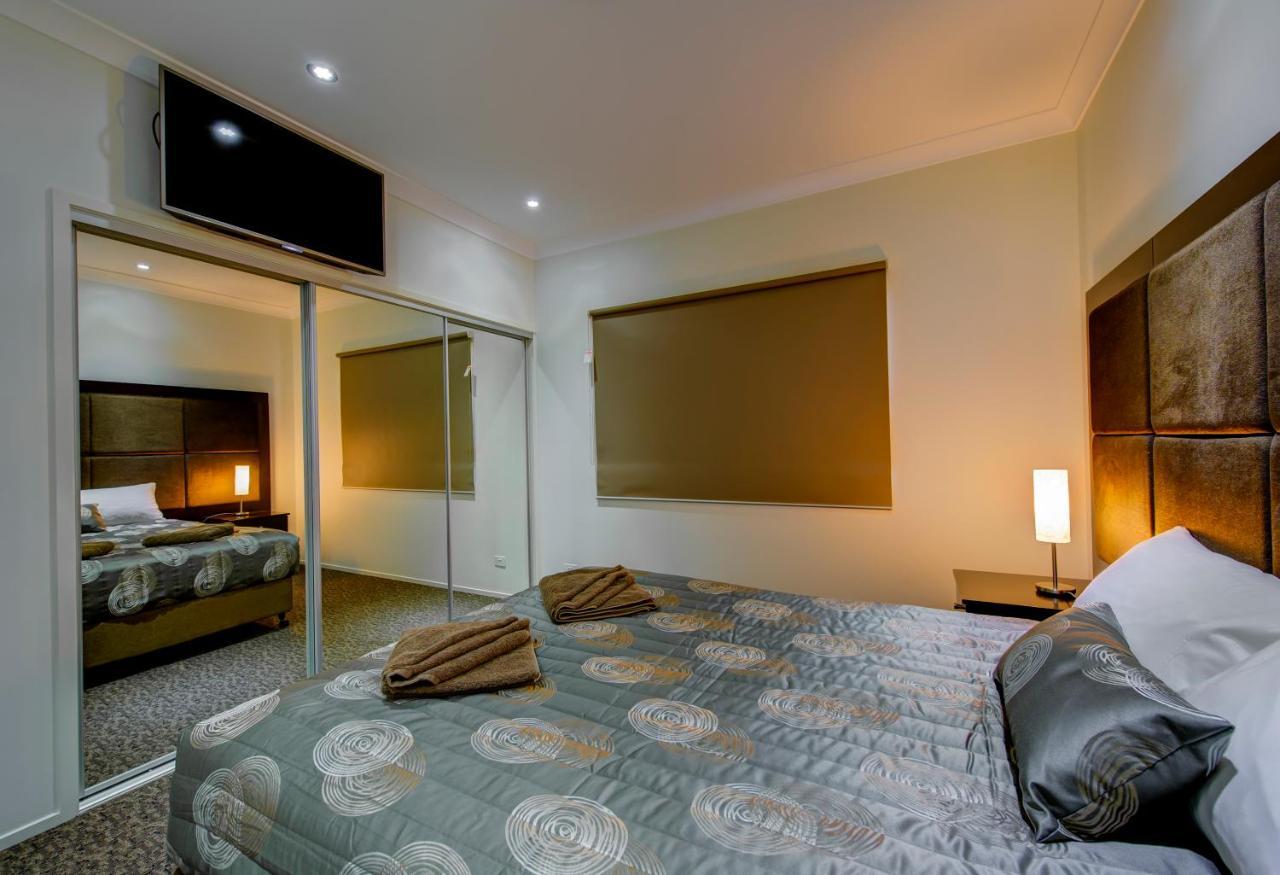 Western Downs Motor Inn Miles Dış mekan fotoğraf